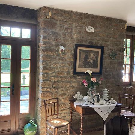 La Forge De La Coudraie Bed & Breakfast Pleugueneuc Eksteriør bilde